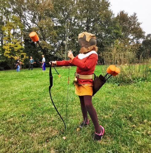 combat activité enfant arc épée